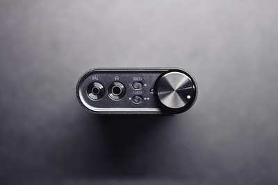 携帯電話を車のオーディオBluetoothに接続する方法