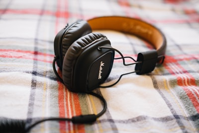 LGBluetoothヘッドセットをどのようにペアリングしますか