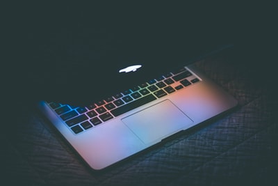 キーボードの遅いキーをどのように修復しますか